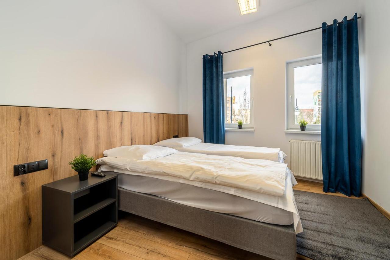 Gems Hostel Głogów Esterno foto